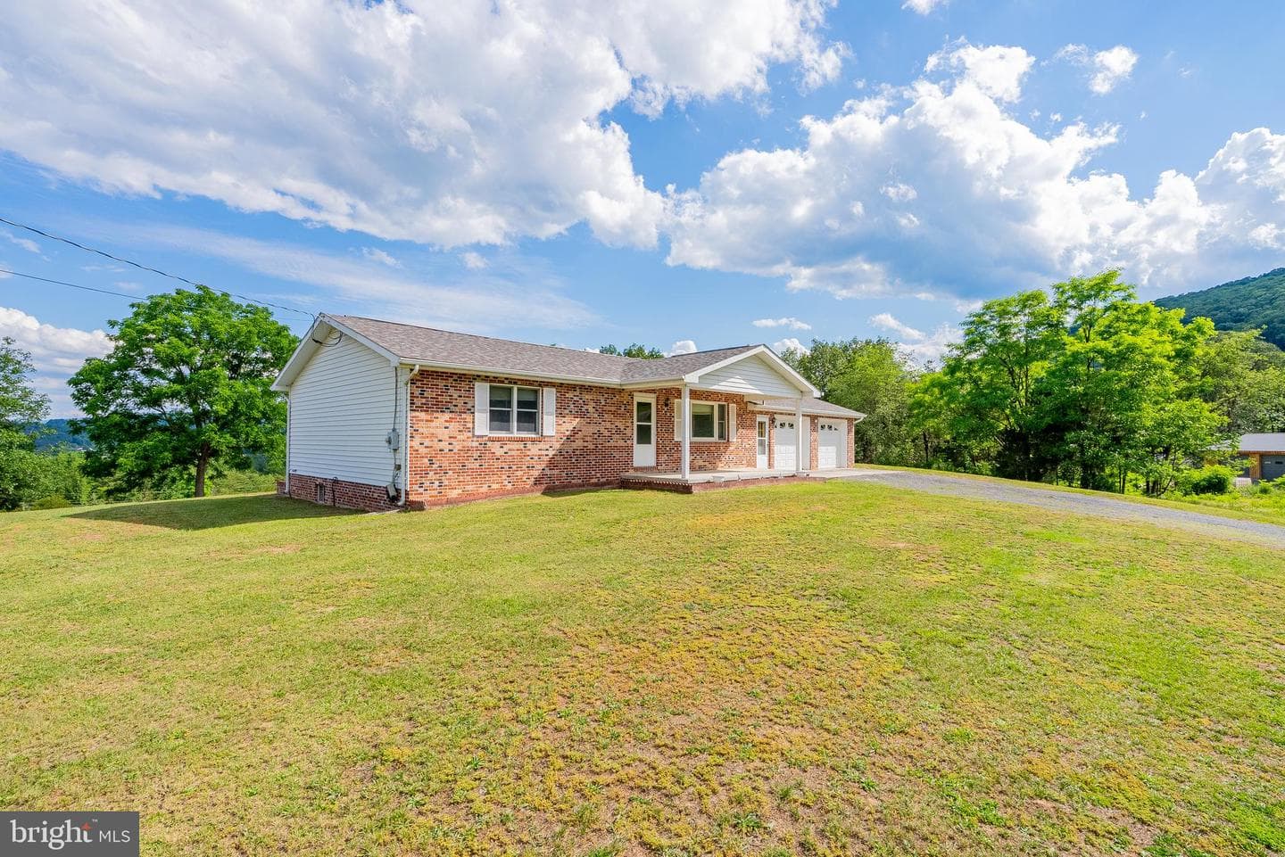 162 Stratus Drive photo 4