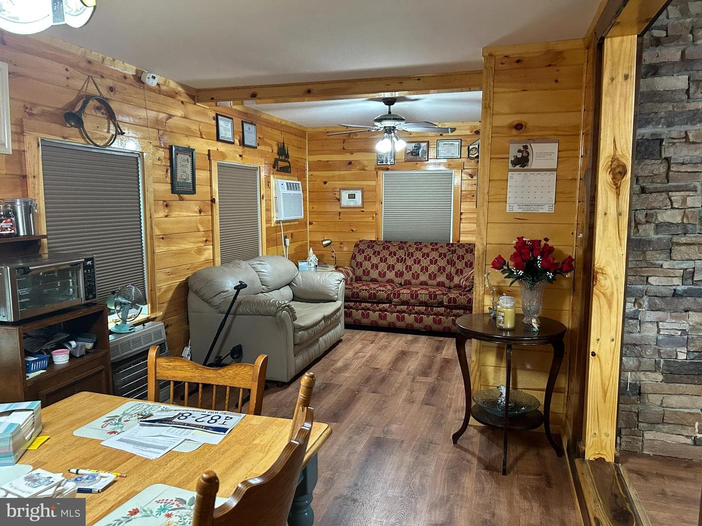 555 Yellow Pine Drive photo 17