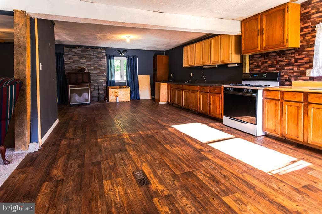 2152 Walnut Bottom Road photo 104