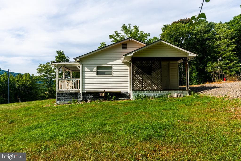 2152 Walnut Bottom Road photo 15