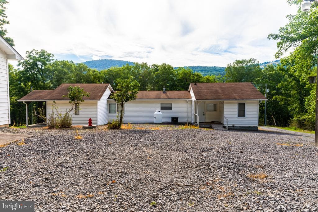 2152 Walnut Bottom Road photo 21