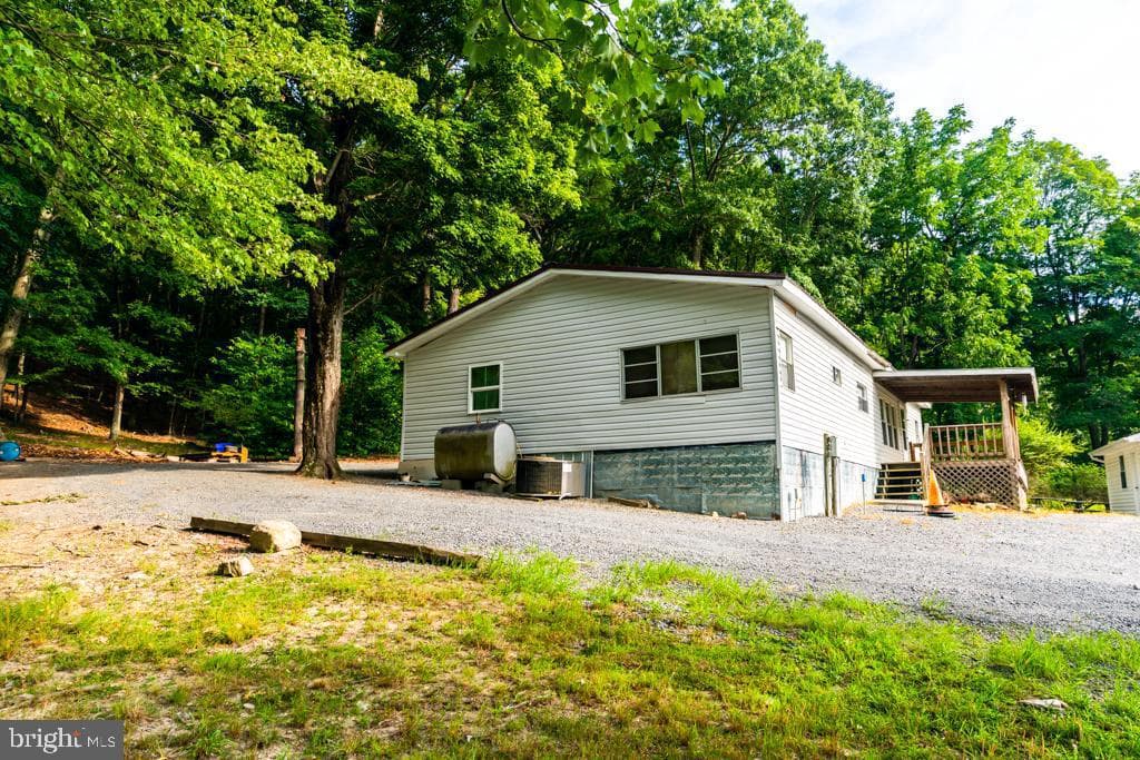 2152 Walnut Bottom Road photo 44