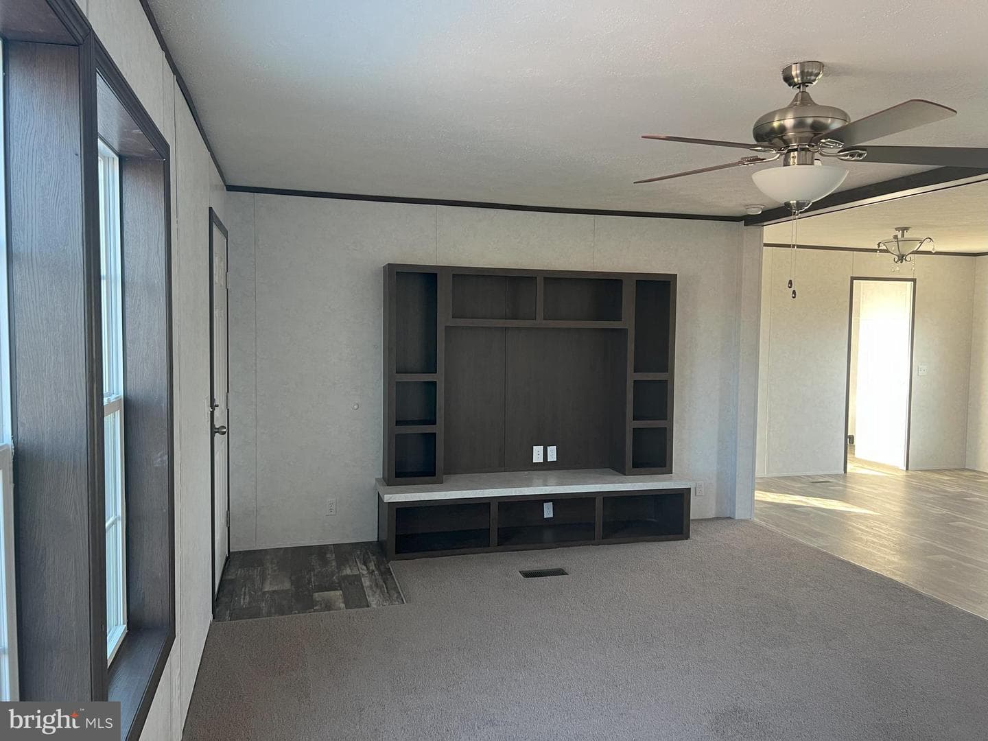 211 Eisenhower Drive photo 9