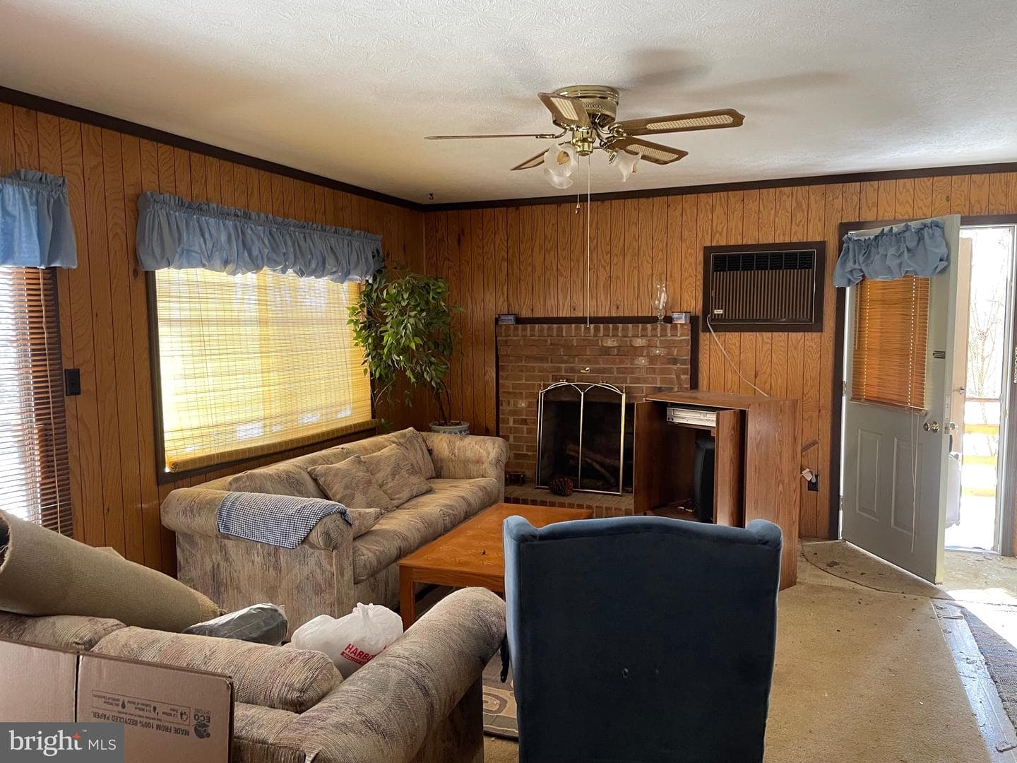 633 Snyders Ridge Road photo 4