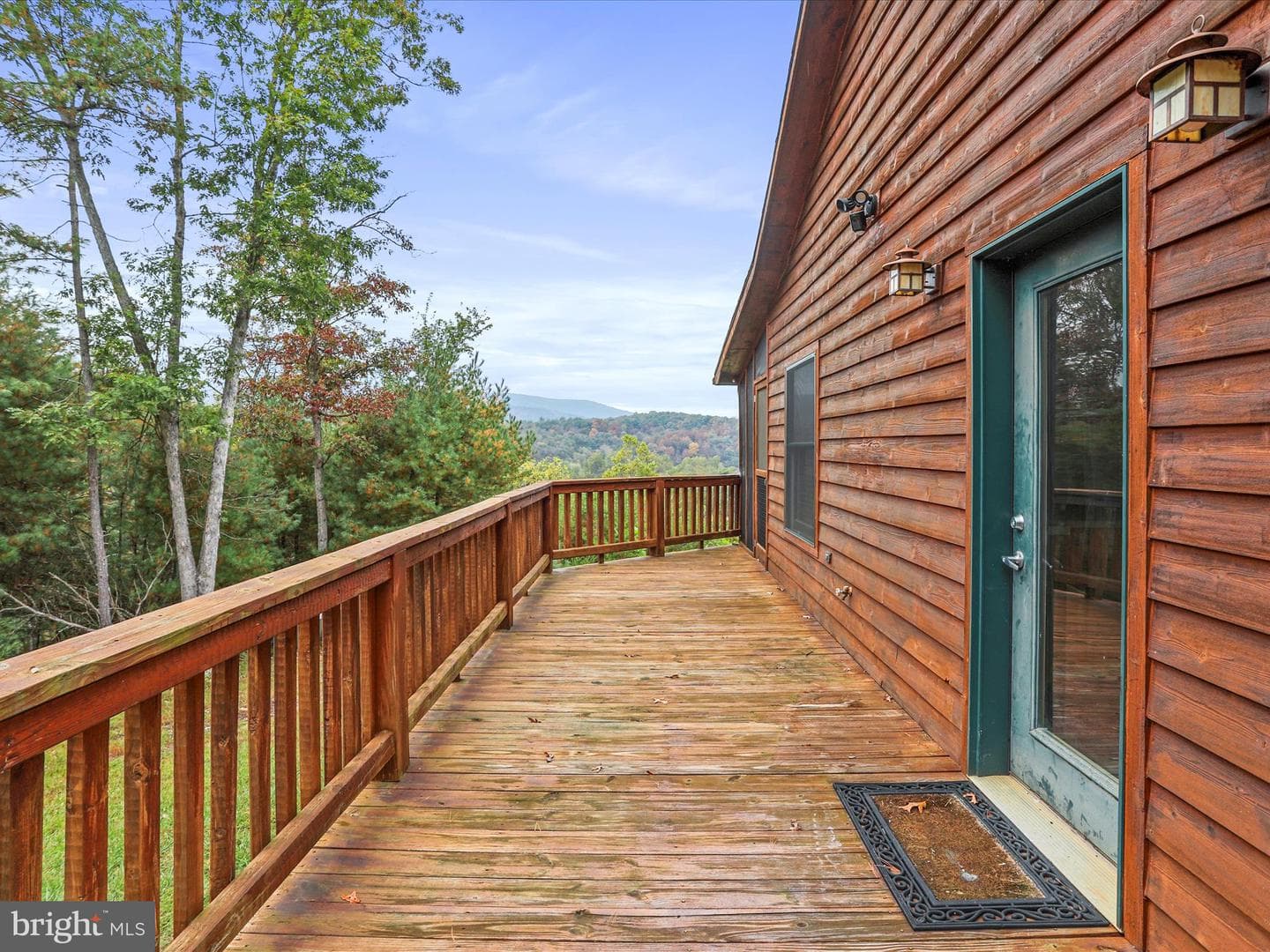 679 Falcon Road photo 21