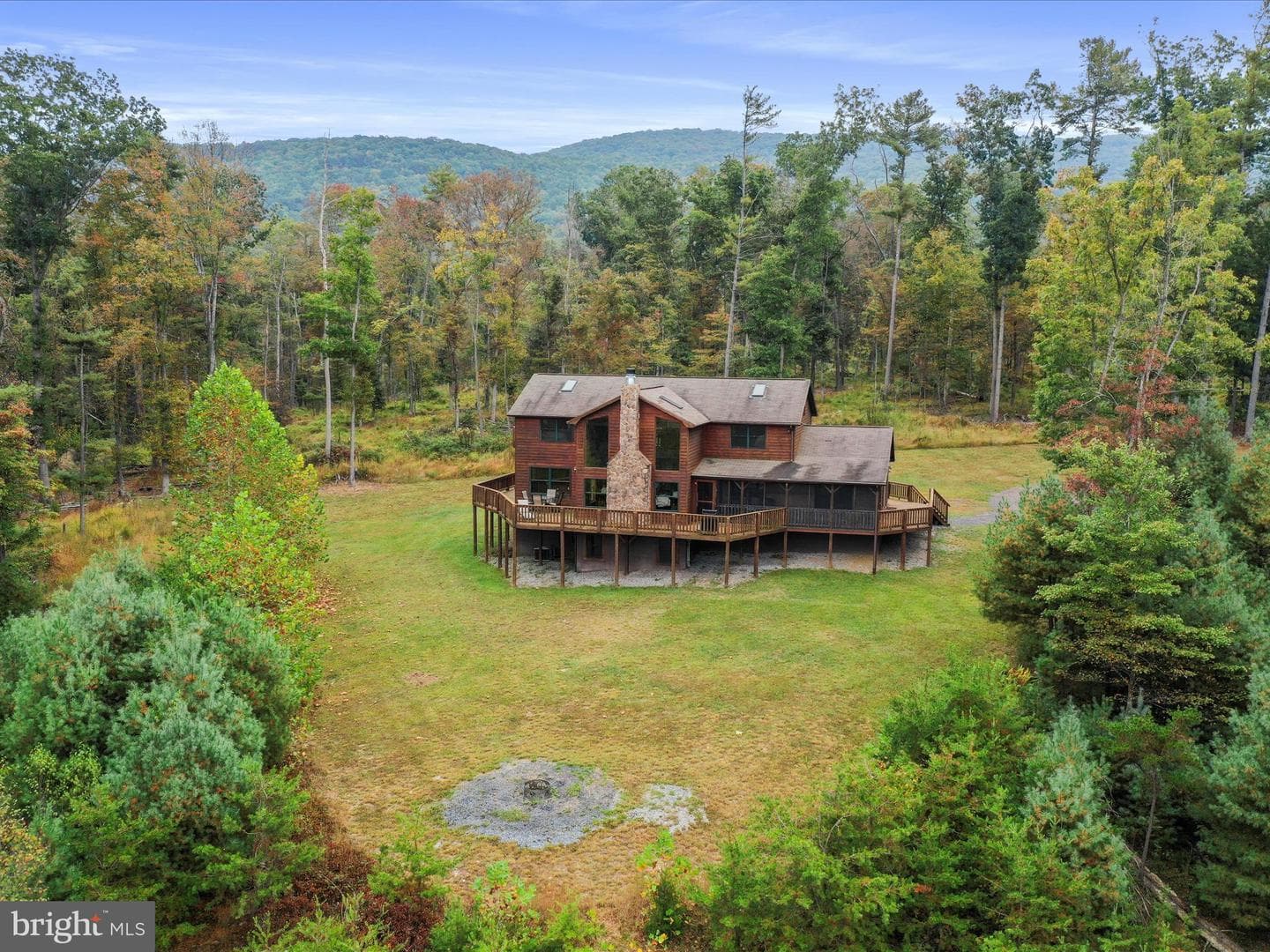 679 Falcon Road photo 48