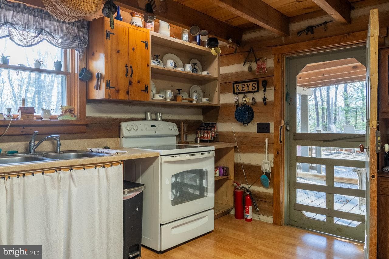 800 Cove Mountain Road photo 22