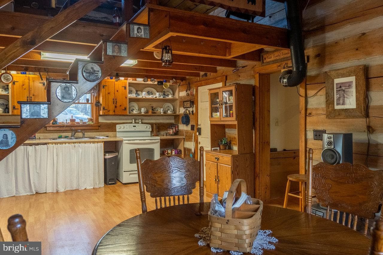 800 Cove Mountain Road photo 34
