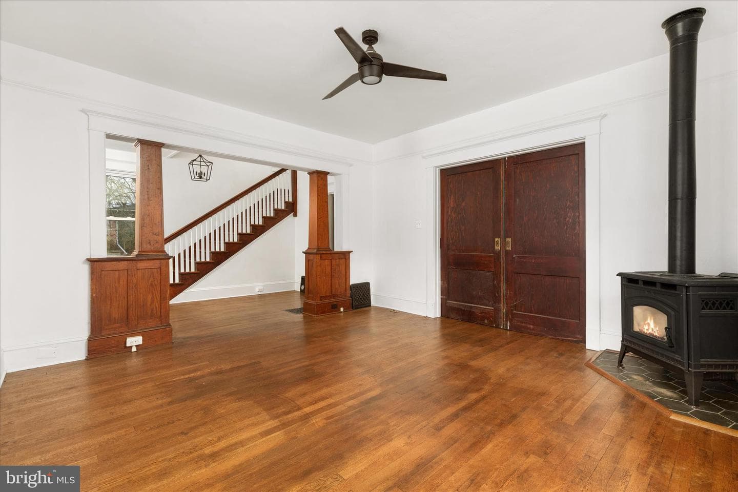 130 Carpenters Avenue photo 4