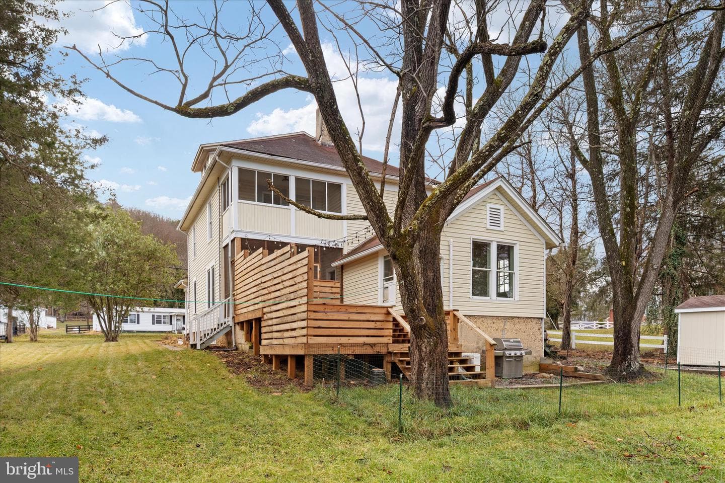 130 Carpenters Avenue photo 52