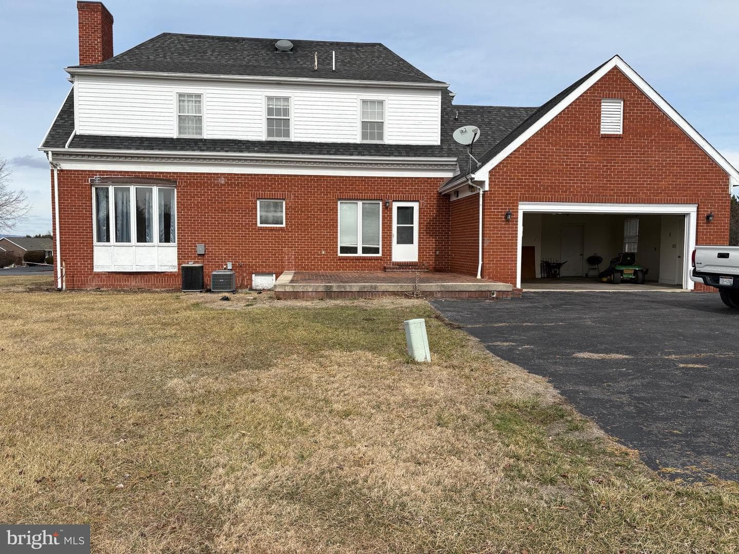 201 Hope Mountain Drive, Moorefield