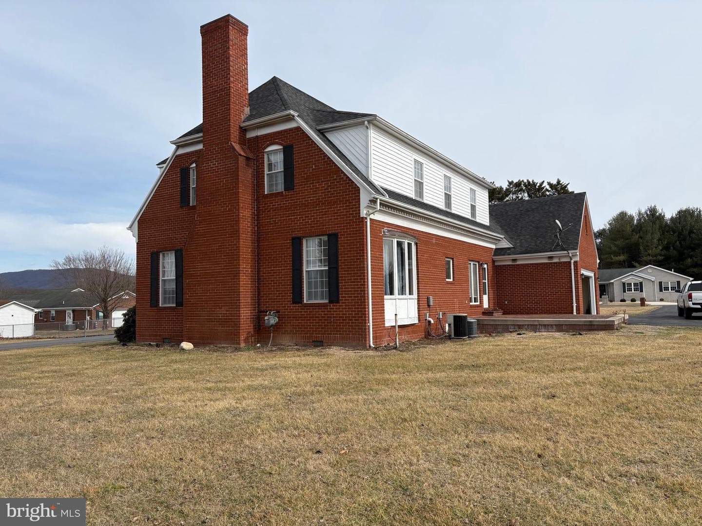 201 Hope Mountain Drive photo 4