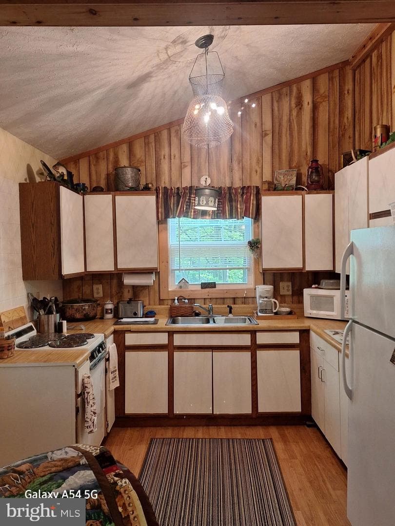 217 Meadow View Drive photo 4
