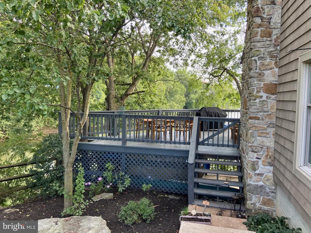271 Ogden Farm Road photo 17