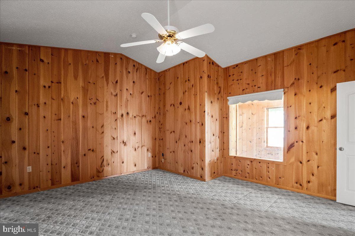 325 Coyote Run Road photo 24