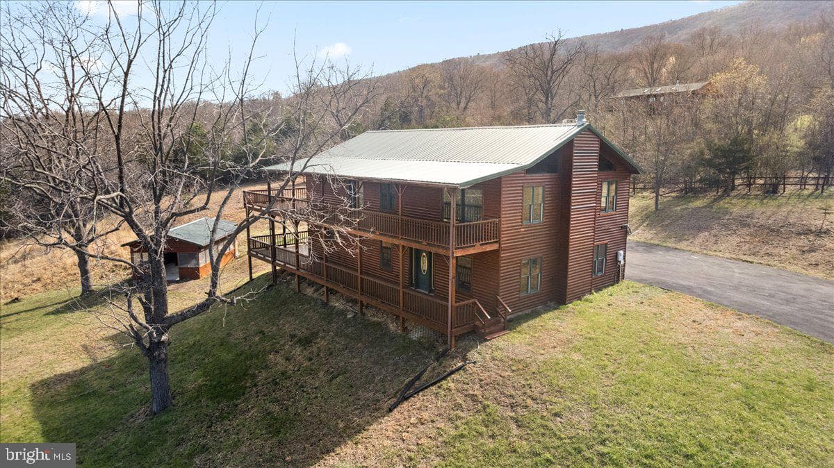 325 Coyote Run Road photo 3