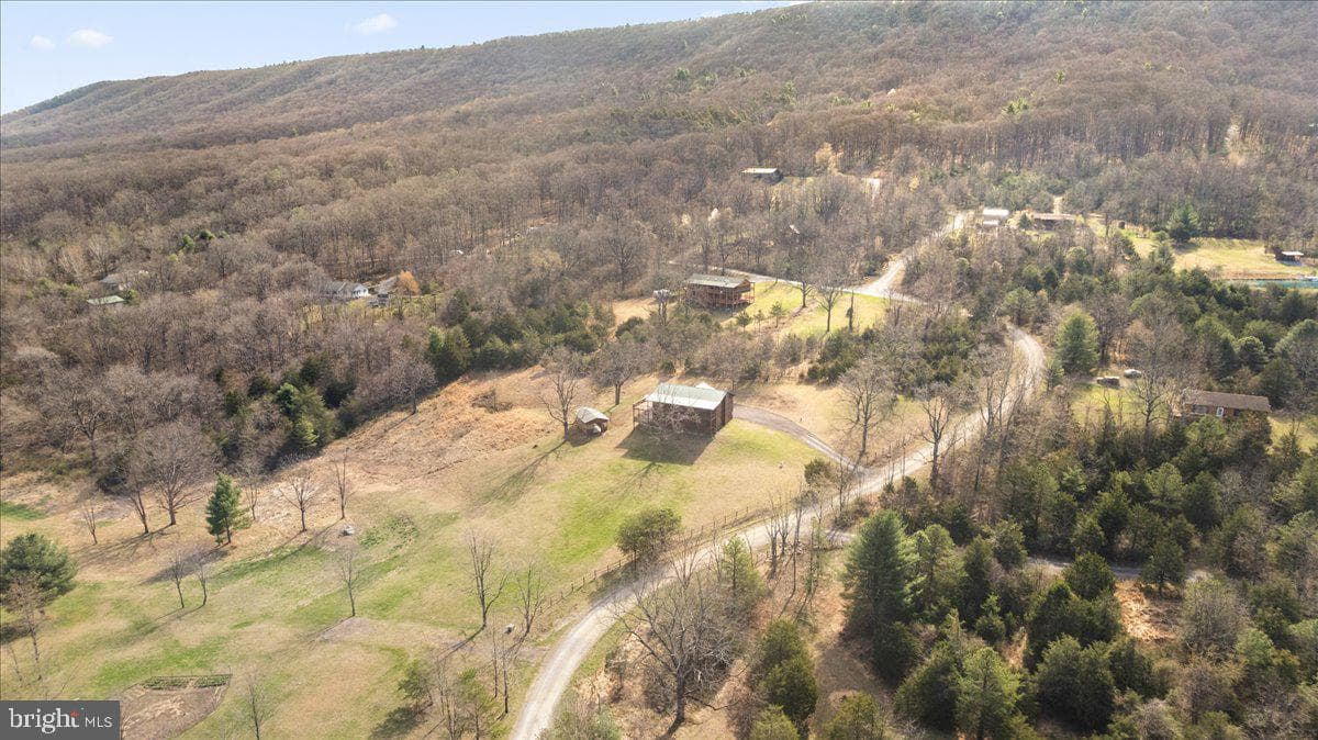 325 Coyote Run Road photo 4