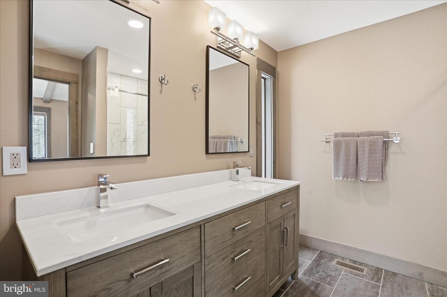 777 Wildlife Drive photo 29