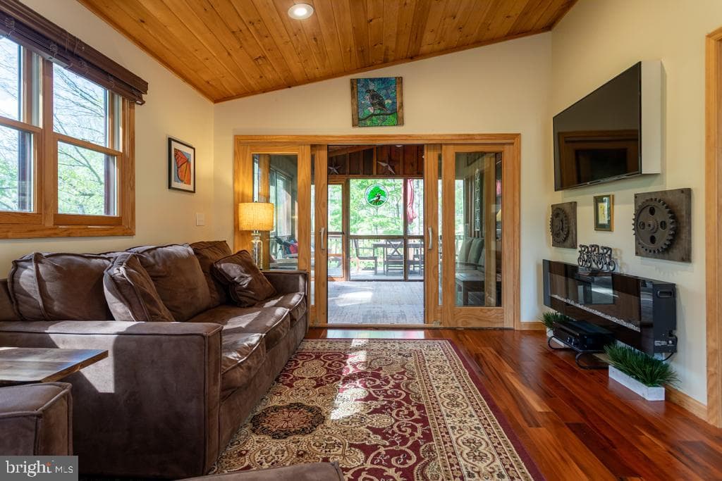 504 Dakota Road photo 6