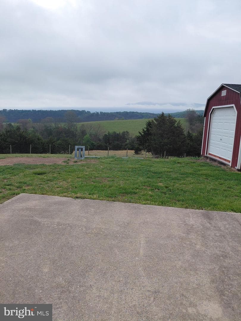 1085 Frosty Hollow Road photo 14