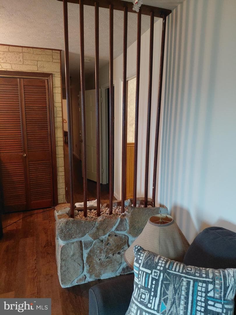 1085 Frosty Hollow Road photo 31