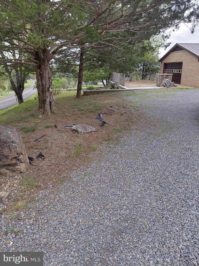 1085 Frosty Hollow Road photo 7