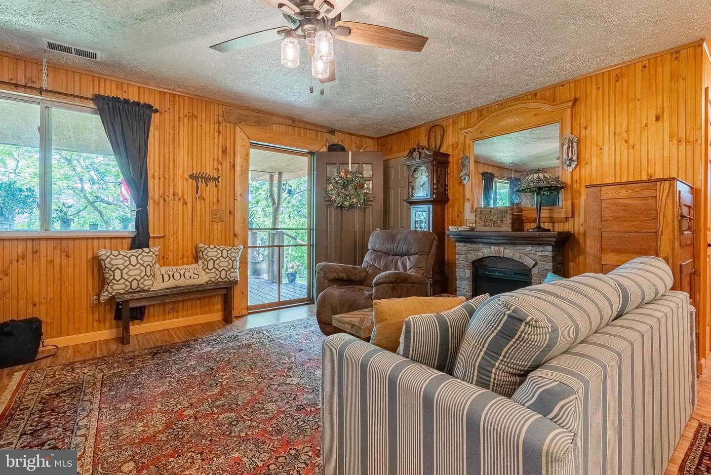 2598 Mountain View Road photo 21