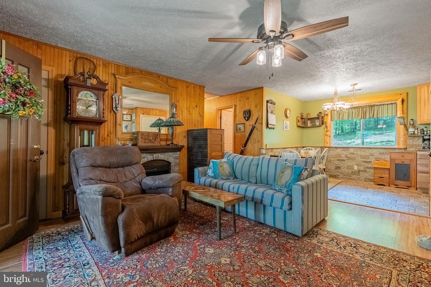 2598 Mountain View Road photo 22