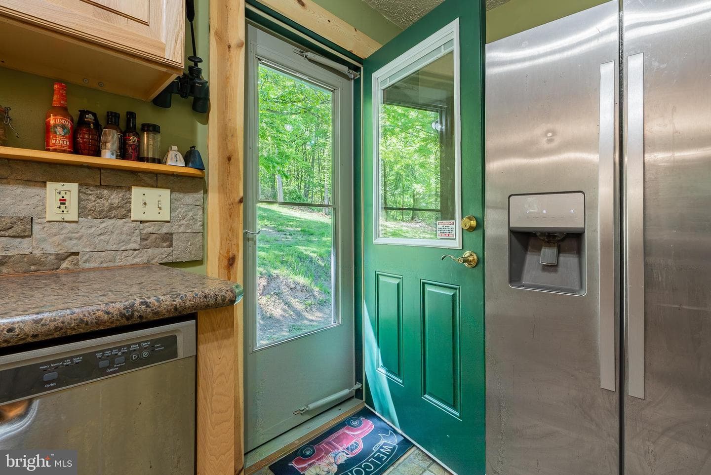 2598 Mountain View Road photo 30