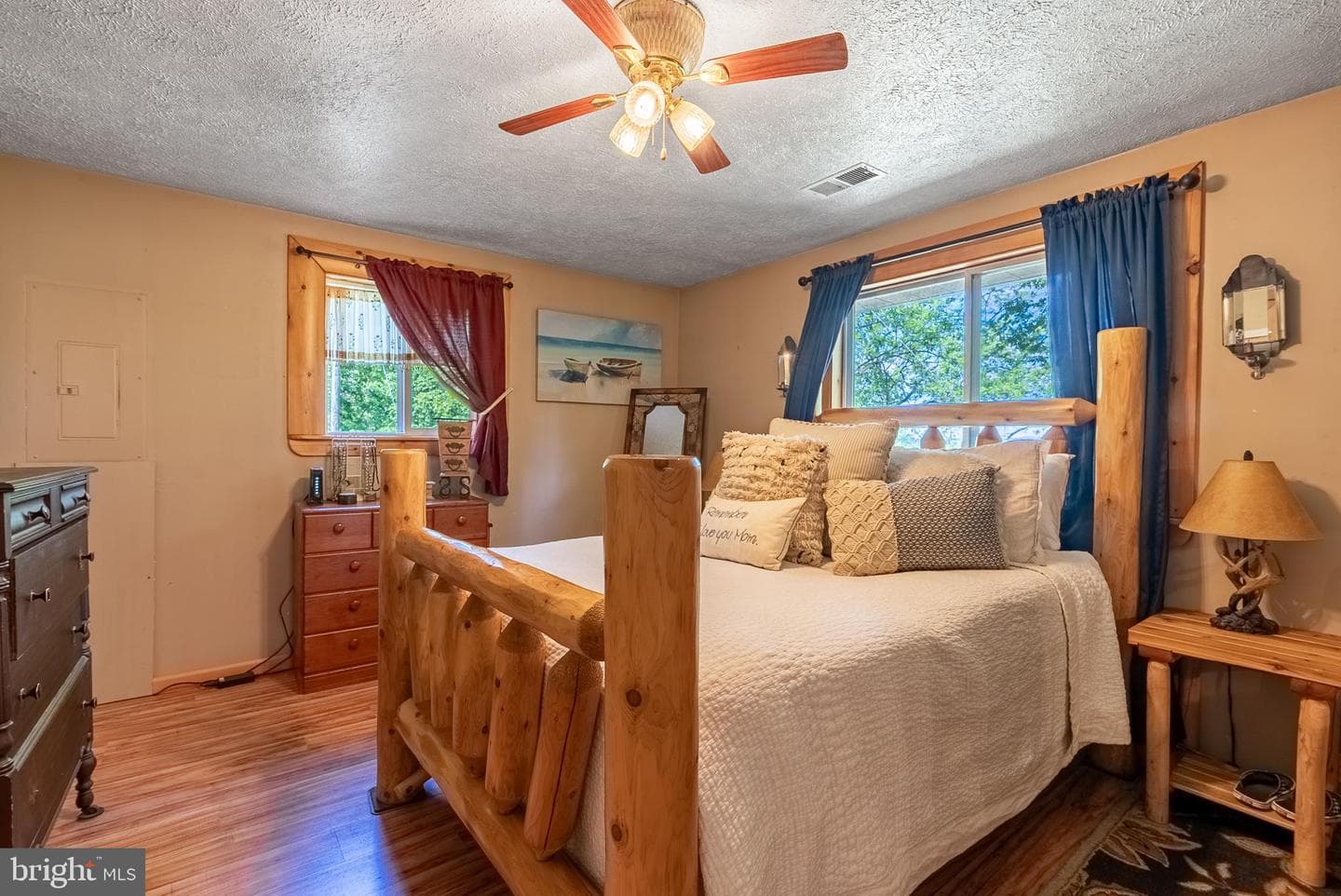 2598 Mountain View Road photo 33