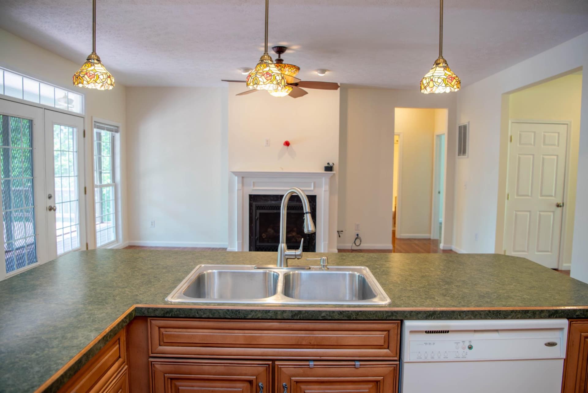 792 Forest Glen Drive photo 26