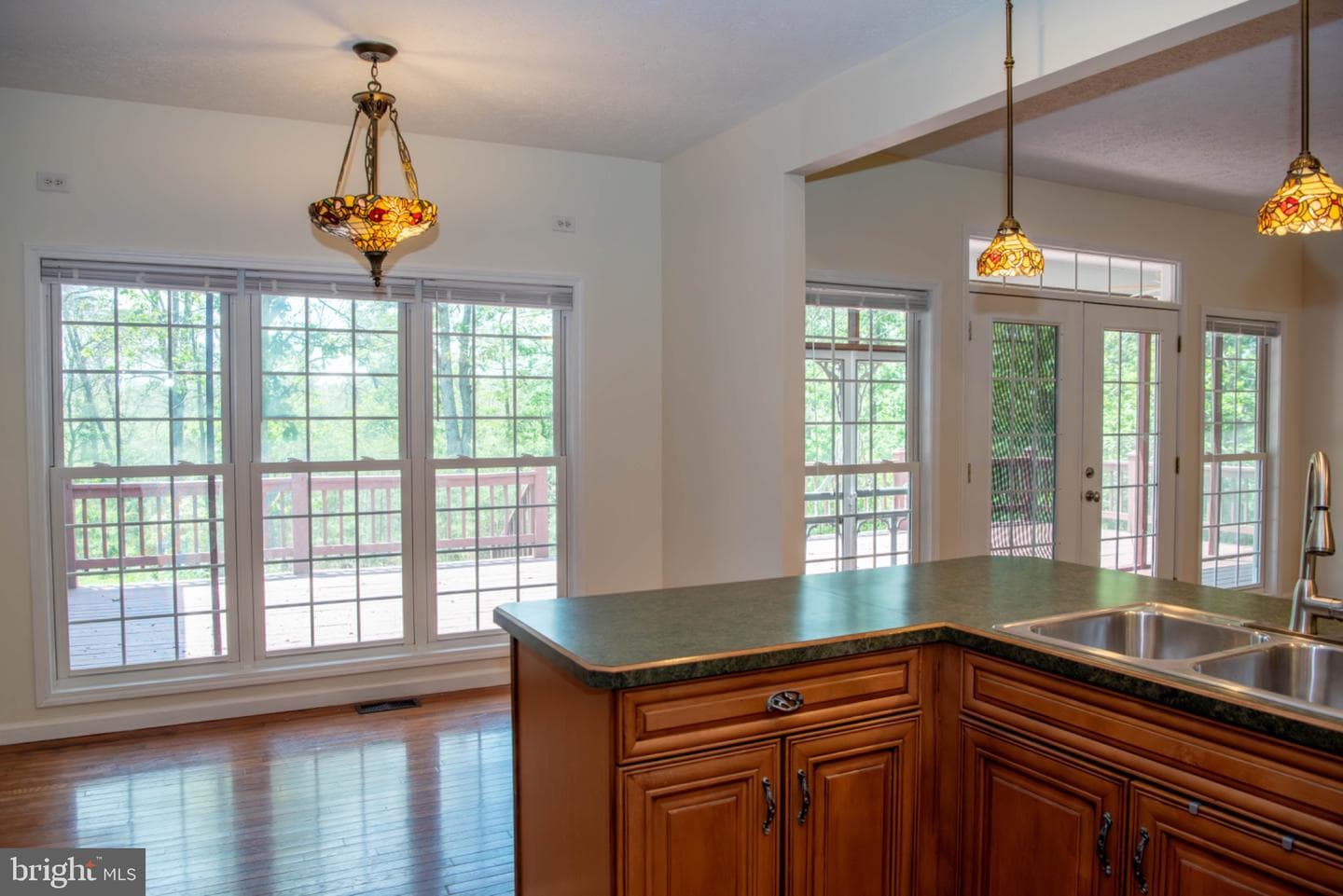 792 Forest Glen Drive photo 29