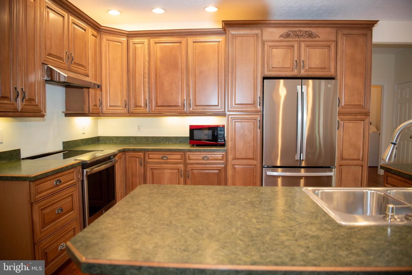 792 Forest Glen Drive photo 33