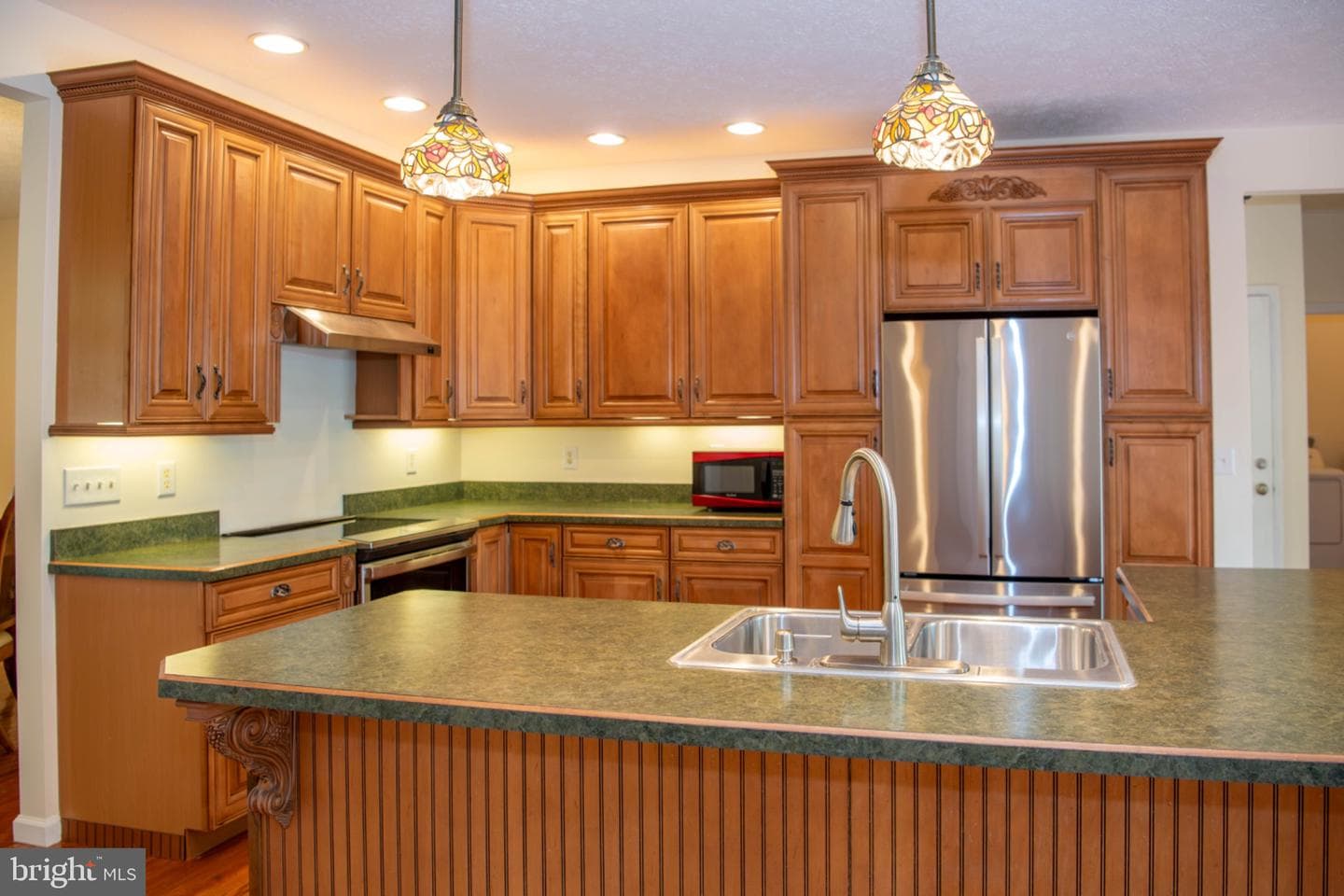 792 Forest Glen Drive photo 34