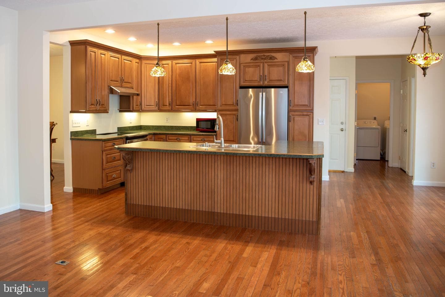 792 Forest Glen Drive photo 35