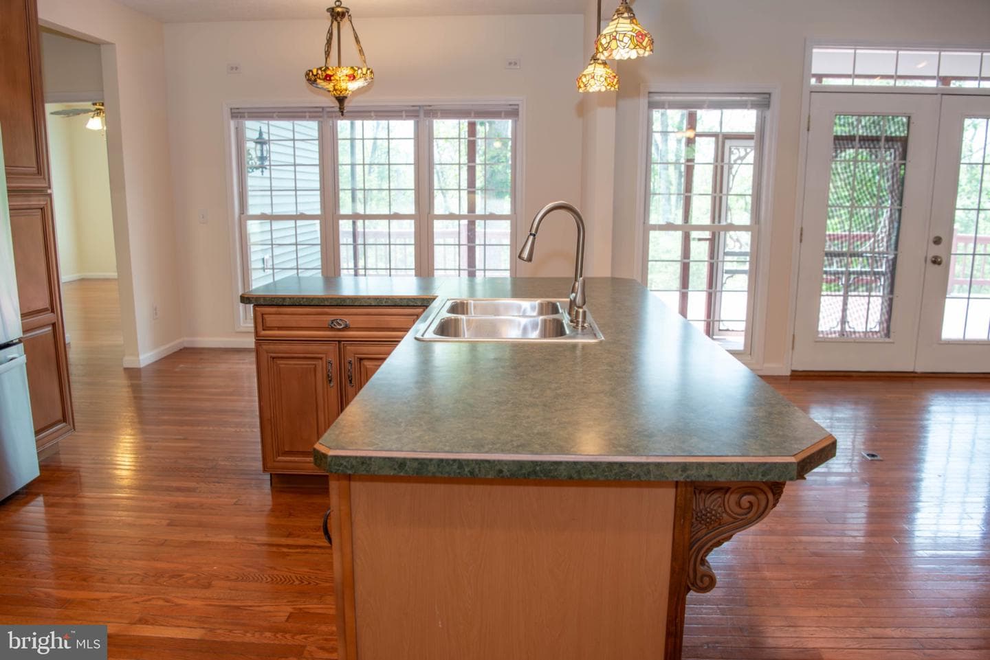 792 Forest Glen Drive photo 39