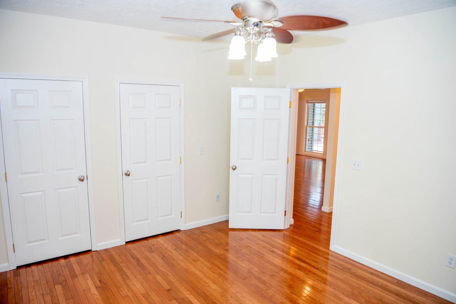 792 Forest Glen Drive photo 48