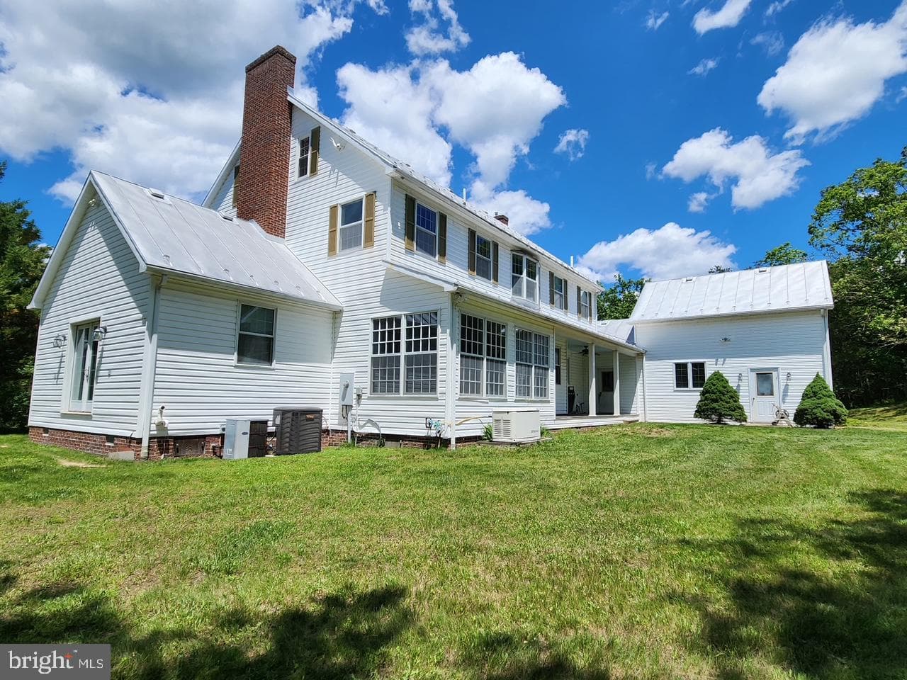 312 Tanager Drive photo 2