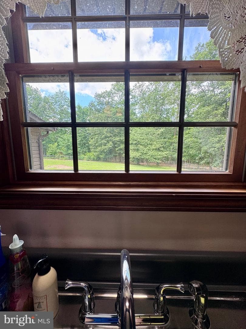 544 Summit Dr photo 102
