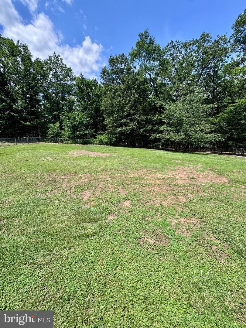 544 Summit Dr photo 11