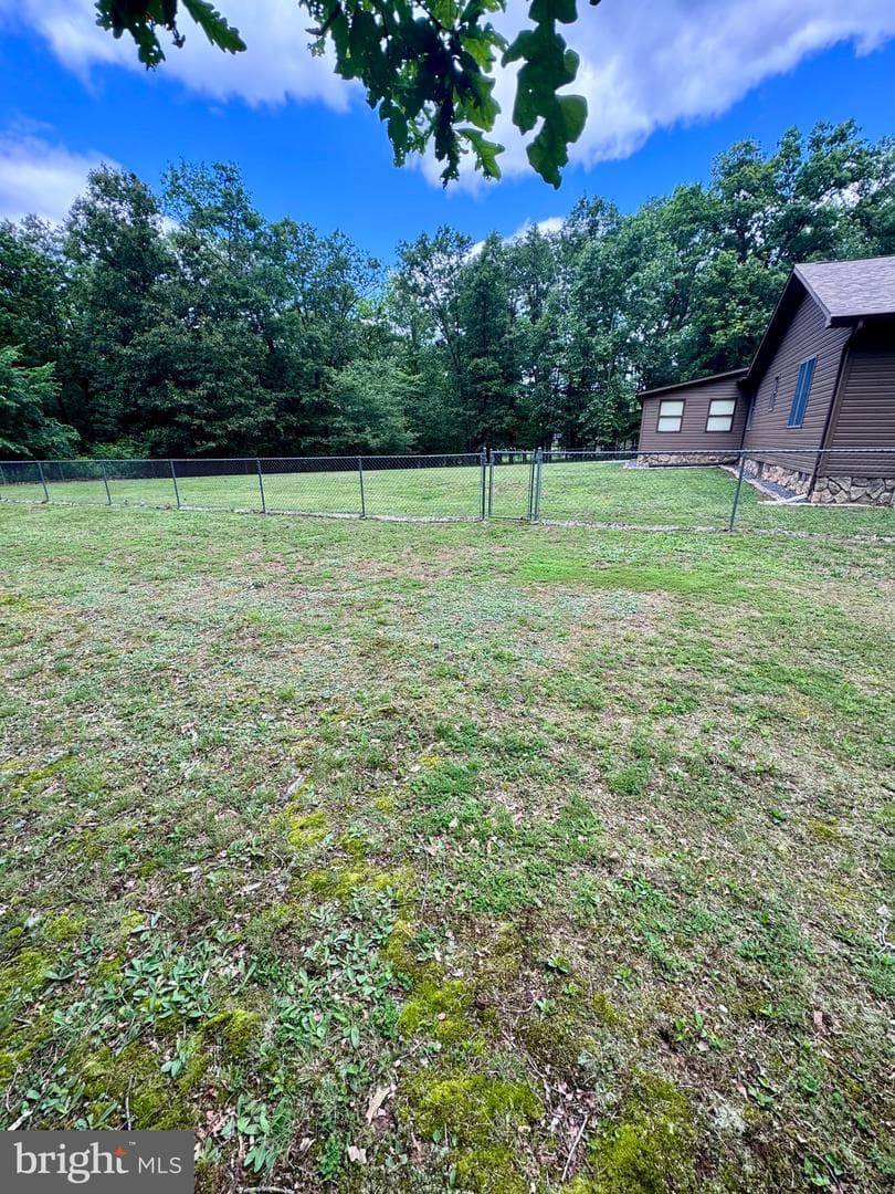 544 Summit Dr photo 15