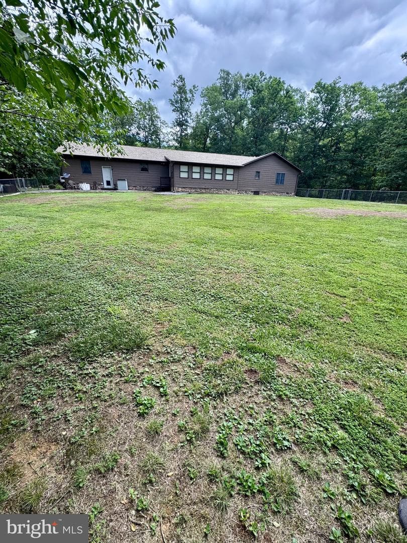 544 Summit Dr photo 19