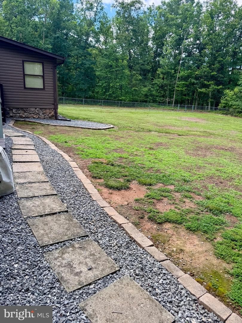 544 Summit Dr photo 24