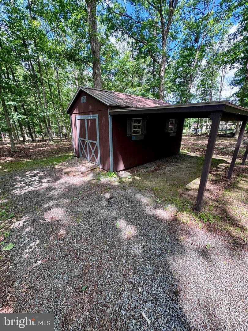 544 Summit Dr photo 32