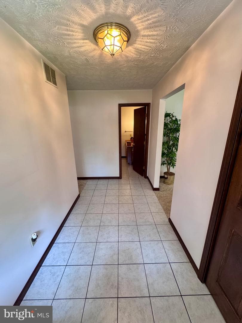 544 Summit Dr photo 39