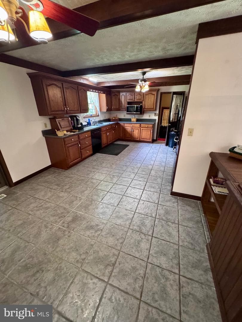 544 Summit Dr photo 47