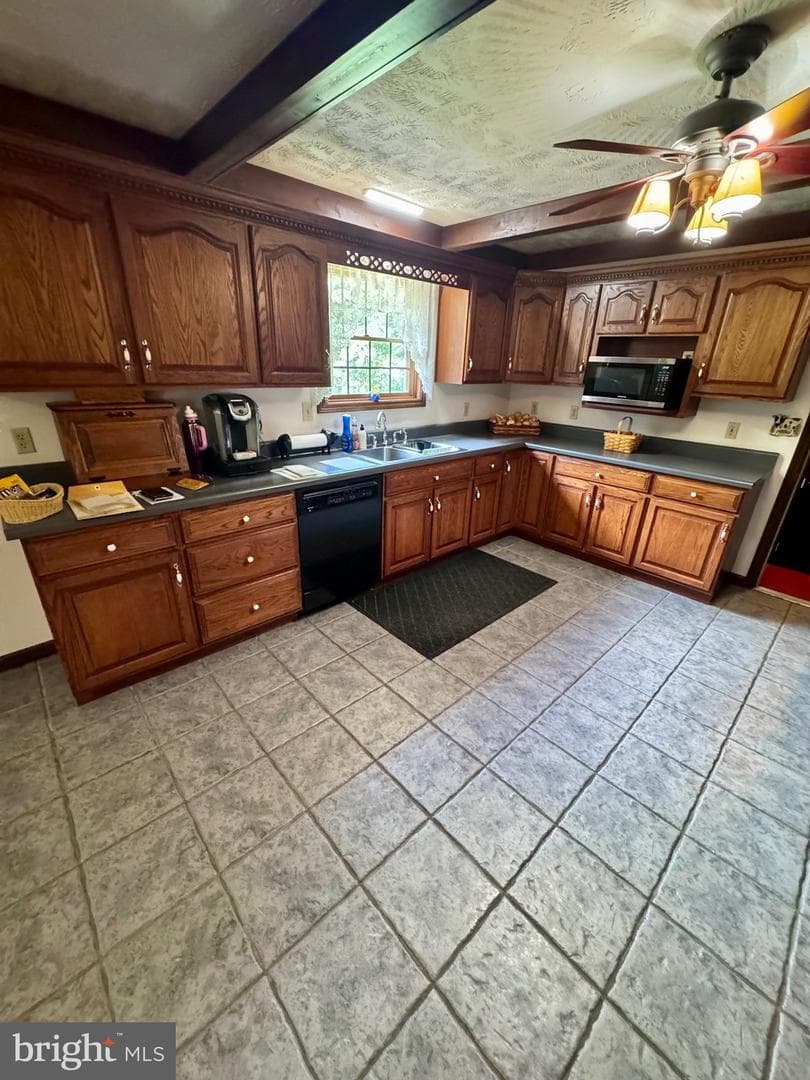 544 Summit Dr photo 49