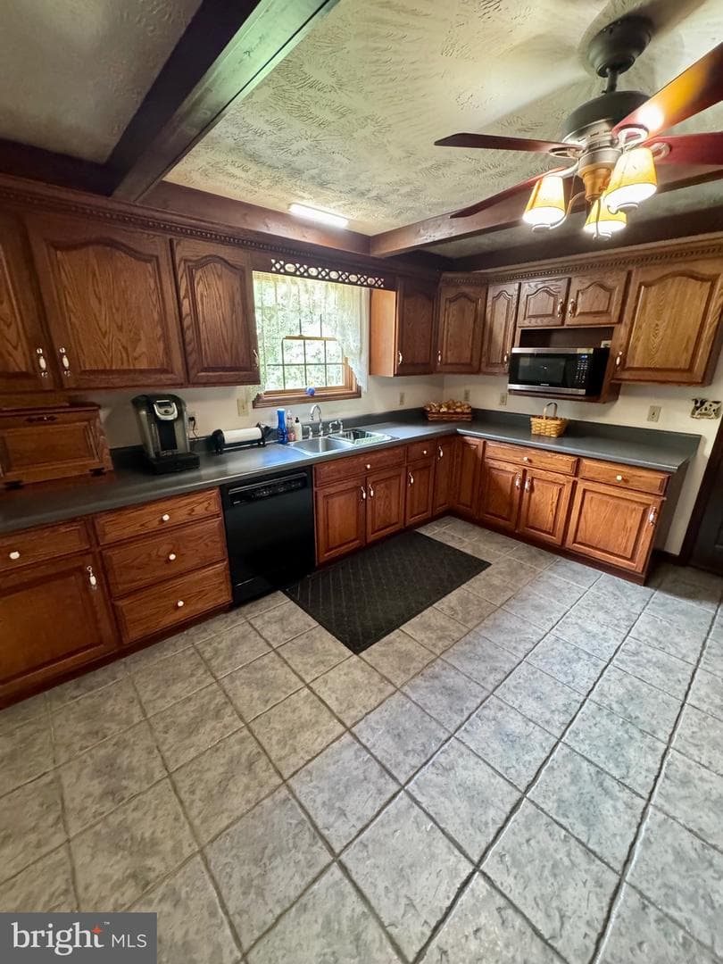 544 Summit Dr photo 52