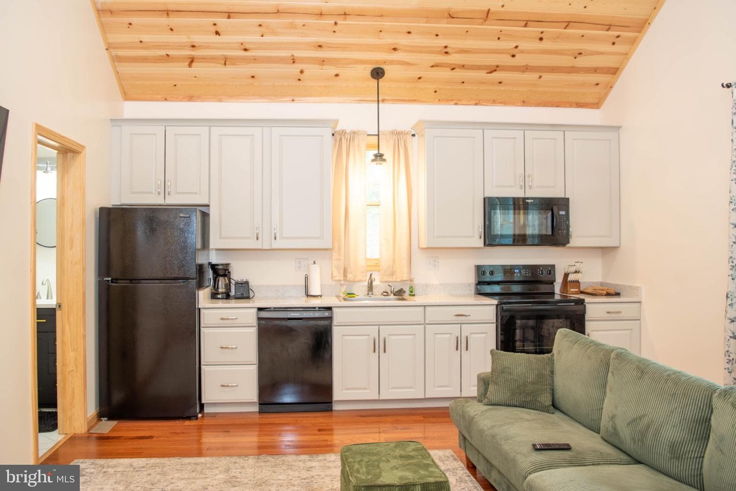 166 Kodiak Court photo 8