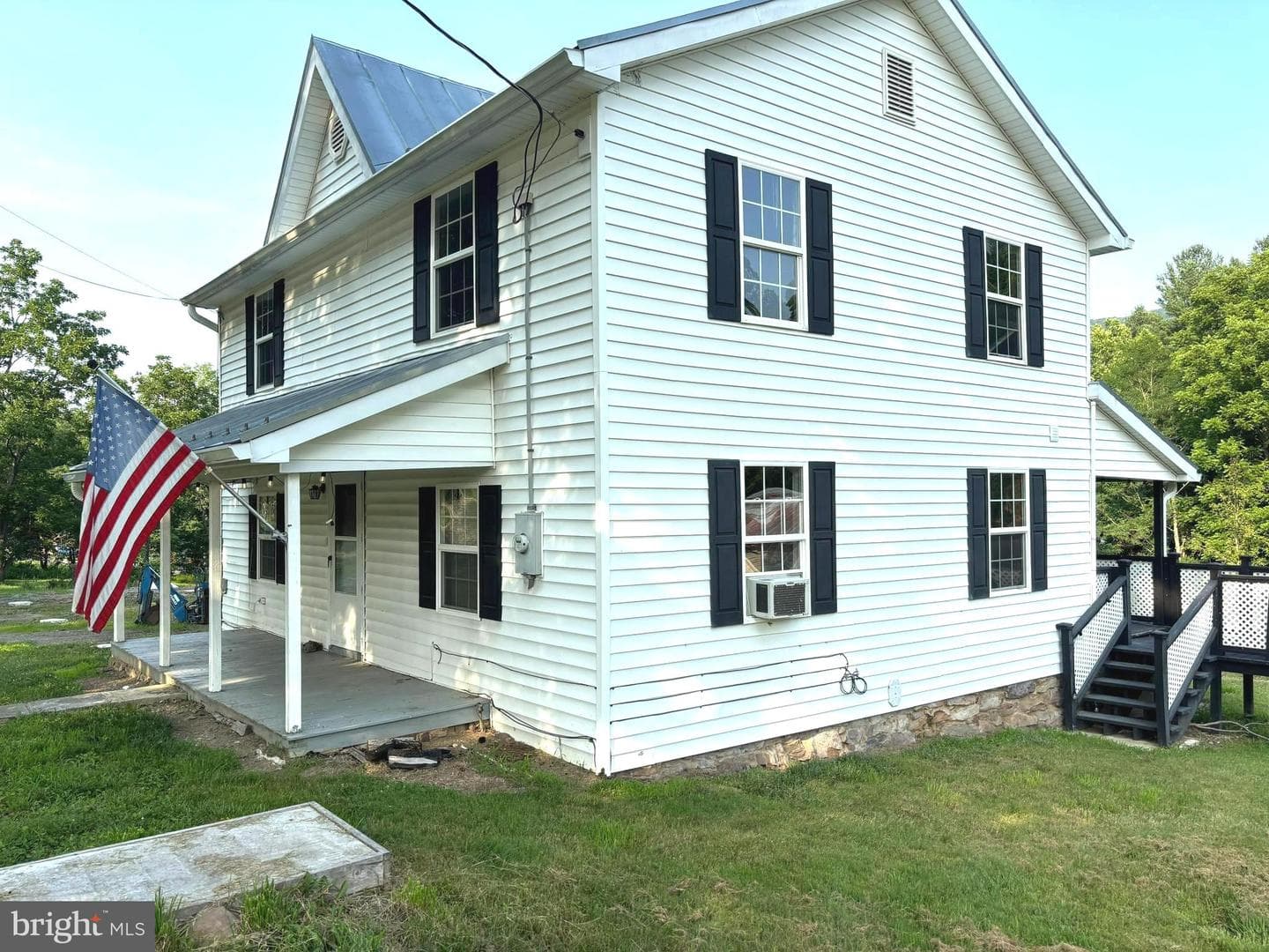 2600 Middle Cove Road photo 3